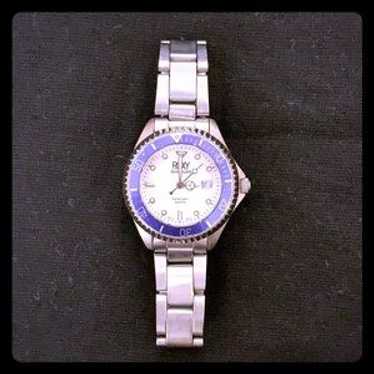 Stainless steel roxy - Gem