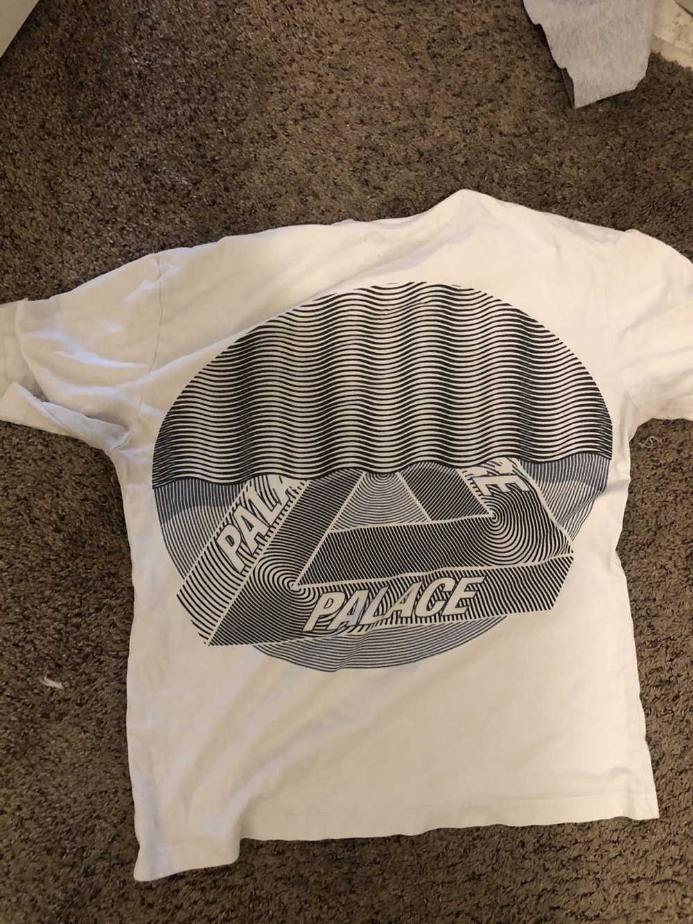 Palace Palace glitch tee shirt small - image 2