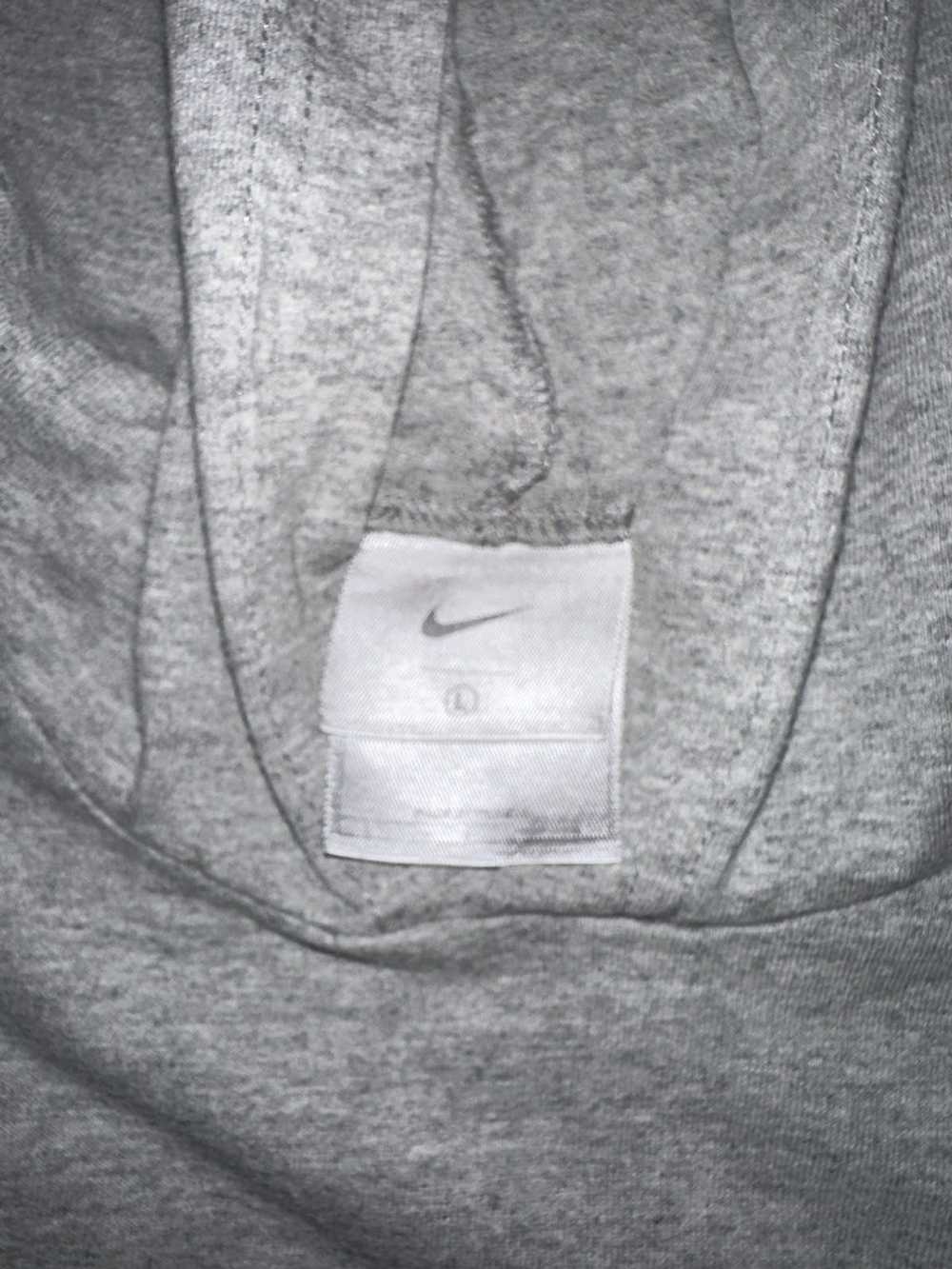 Nike × Vintage Vintage Y2K Nike Light Hoodie - image 4