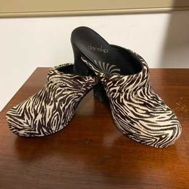 Dansko Platform Zebra Mule Clogs Size 38 -7 1/2 - image 1