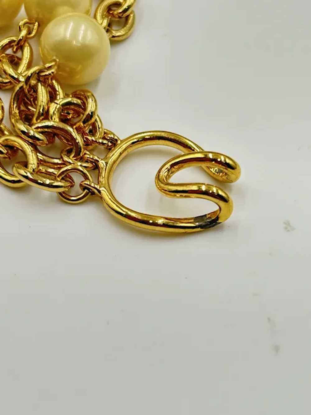 Vintage Chains Pearl Bracelet Gold Tone Costume J… - image 4