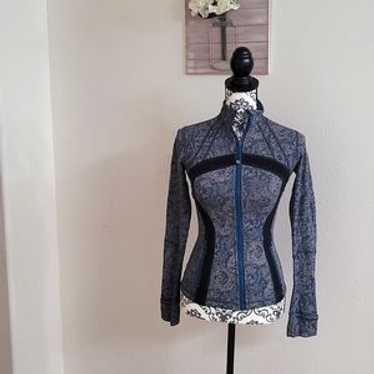 美品 Lululemon Difine ジャケット サイズ4 花柄　シースルー Amazon | LULULEMON(ルルレモン) ディファイン ジャケット(黒、0