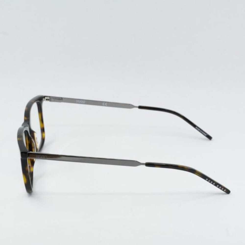 Hugo Boss Sunglasses - image 4