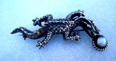 Vintage 2 dragon brooch - Gem