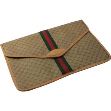 Gucci GG Supreme Courrier Clutch Bag (SHG-33451) – LuxeDH