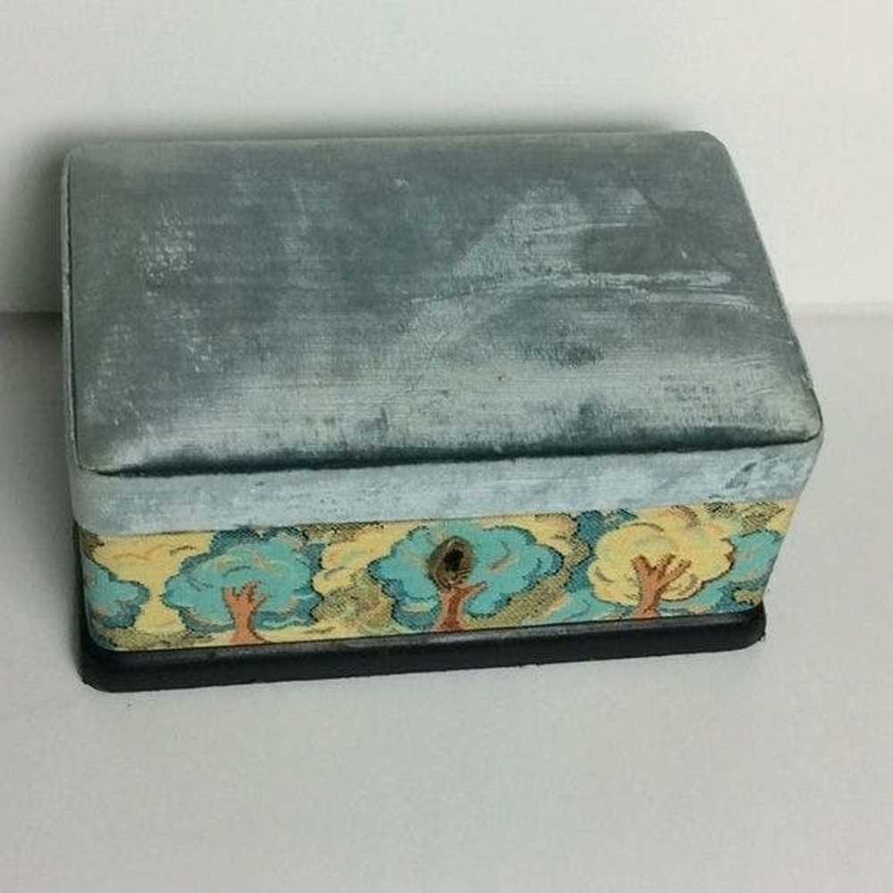 Vintage VINTAGE MUSICAL JEWELRY BOX Winds Up-Play… - image 1