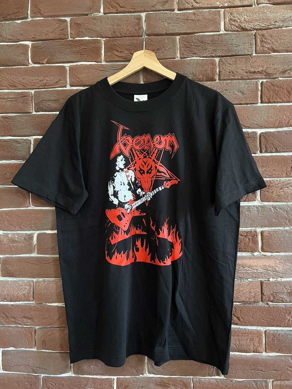 Band Tees × Rare × Vintage Vintage Venom Black Me… - image 1