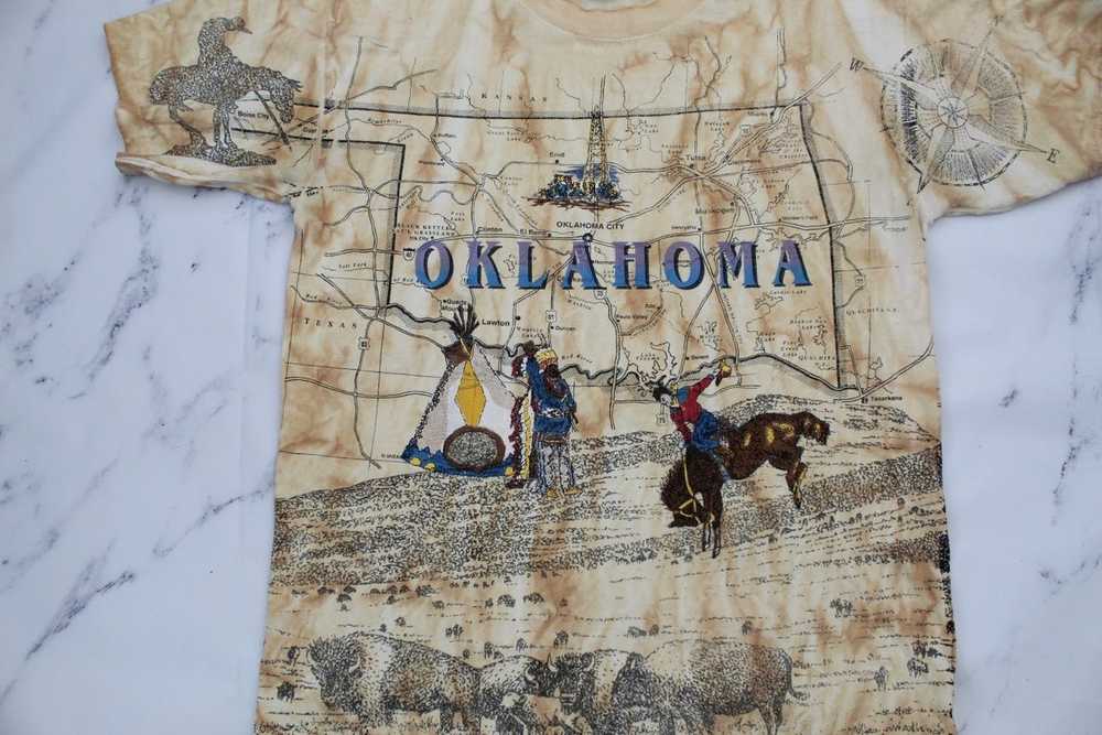 Vintage Sneaky Tees 1993 AOP State T Shirt Oklaho… - image 2