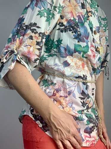 Gorgeous Floral Print Vintage Blouse