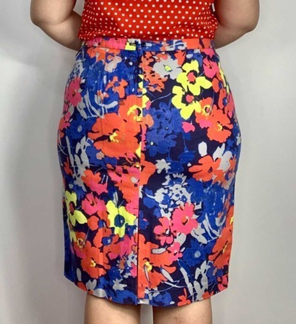 NWT Bright Floral Loft Skirt - image 3