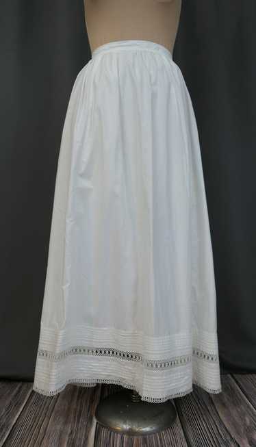 Edwardian 1900s White Cotton Petticoat with Tatted