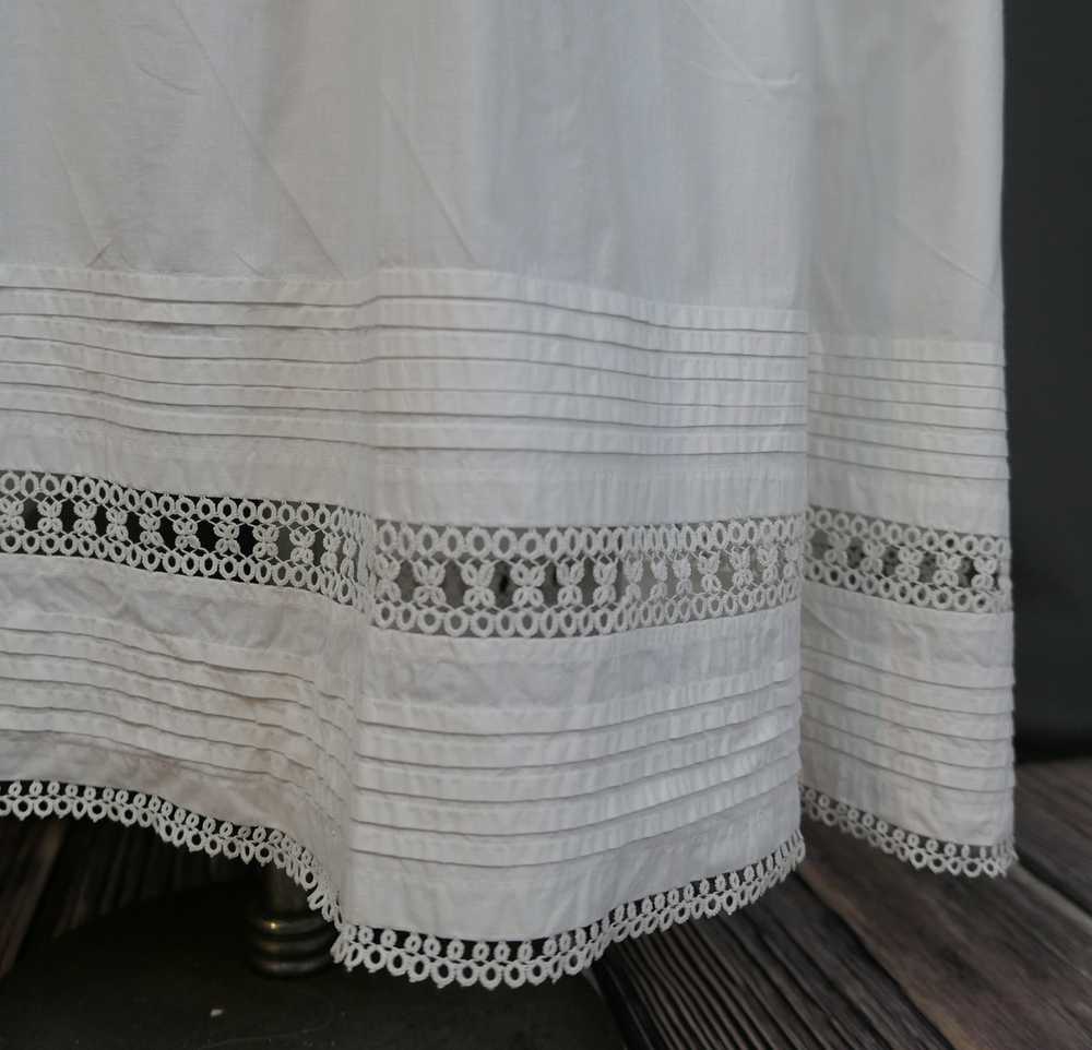 Edwardian 1900s White Cotton Petticoat with Tatte… - image 5