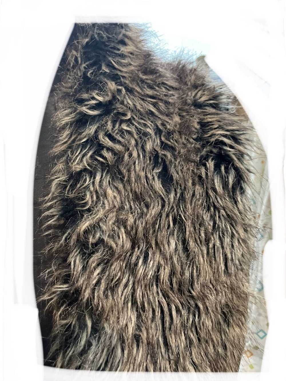 Forever 21 Forever 21 faux fur medium vest - image 6