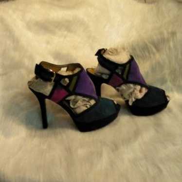 Nine West Color Block Heels Size 8 1/2 - image 1