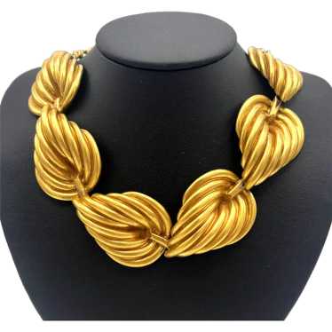 GORGEOUS Golden Leaf Necklace - image 1