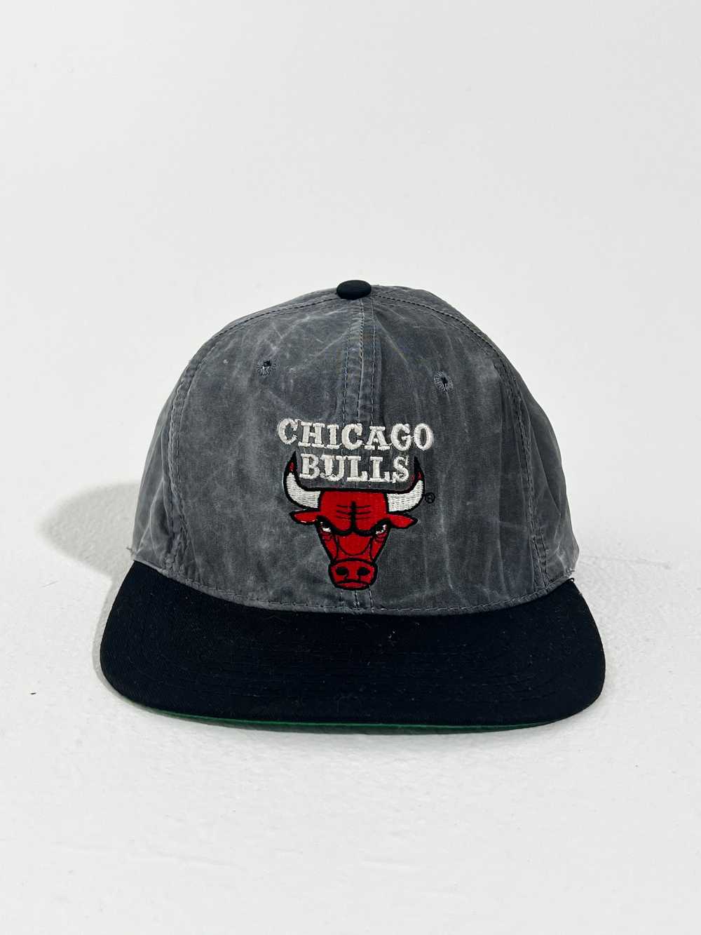 Vintage 1990's Starter Chicago Bulls Stonewash Ny… - image 1