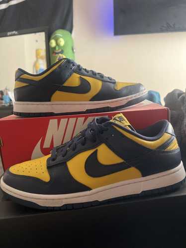 Nike Michigan dunk