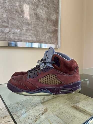 Nike Jordan Burgundy 5’s in Burgundy