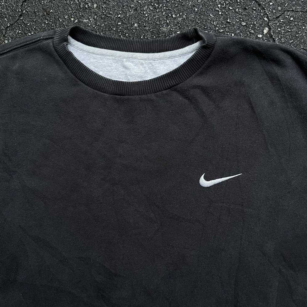 Nike × Streetwear × Vintage Vintage Y2K NIKE Embr… - image 2