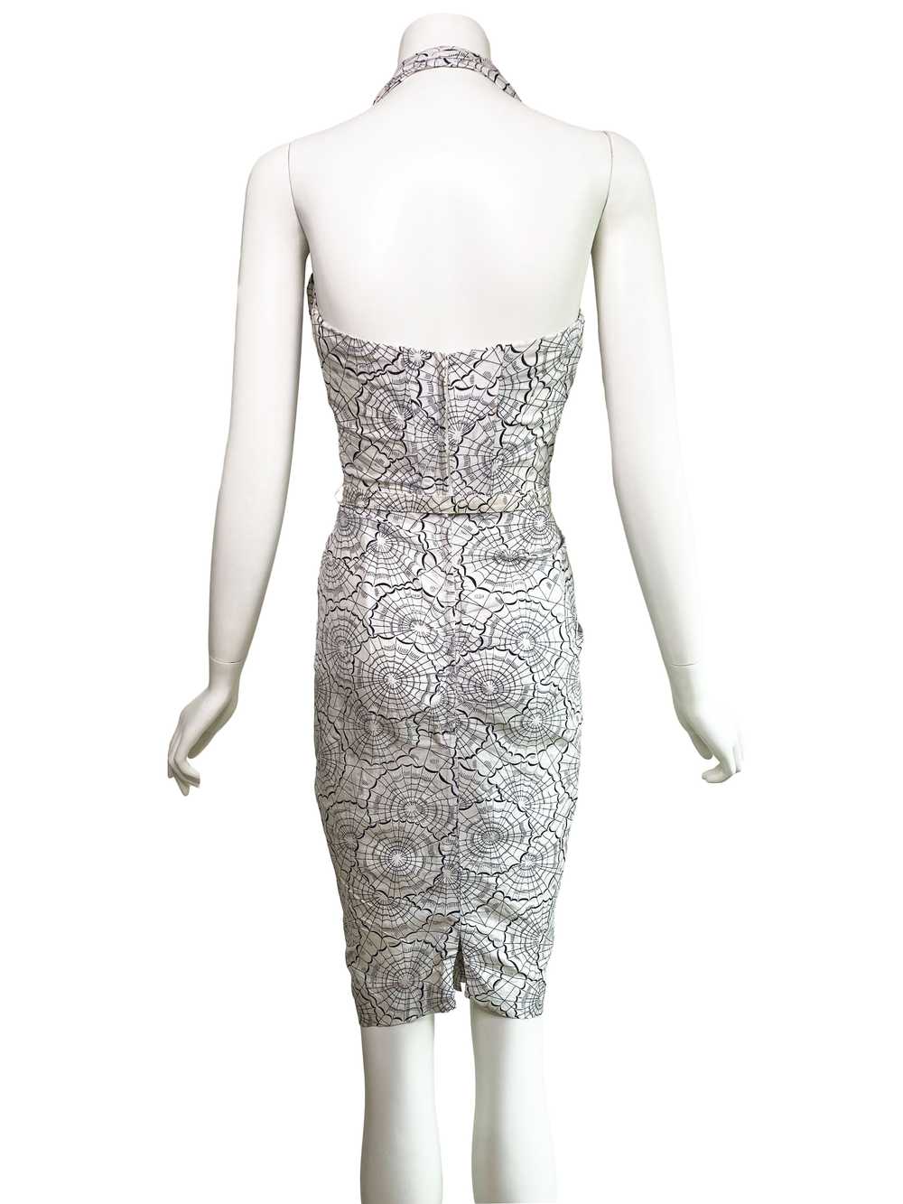 1950s Spiderweb Print Wiggle Dress - image 7