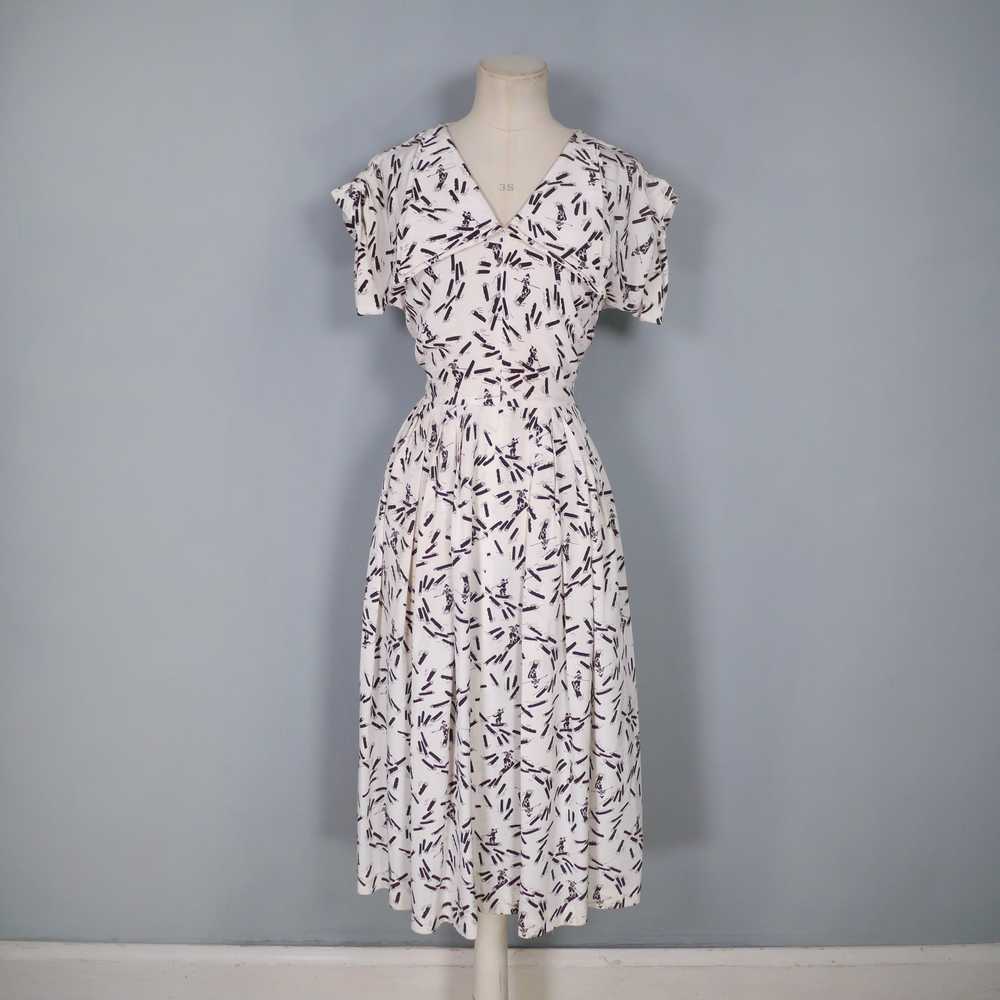 40s AMAZING WHIMSICAL NOVELTY PRINT DRESS WITH LO… - image 5