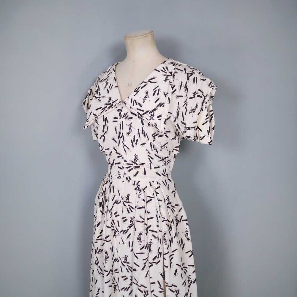 40s AMAZING WHIMSICAL NOVELTY PRINT DRESS WITH LO… - image 9