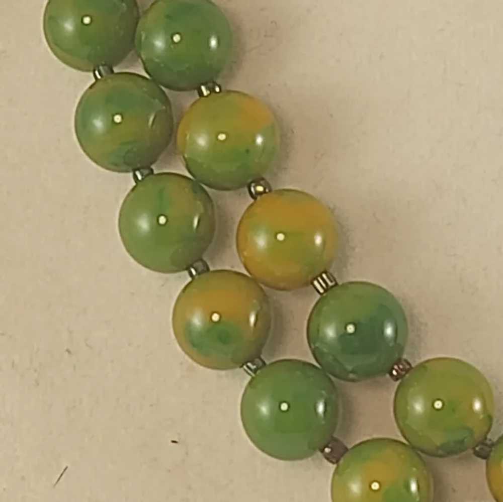 Bakelite double strand bead necklace marbled gree… - image 2