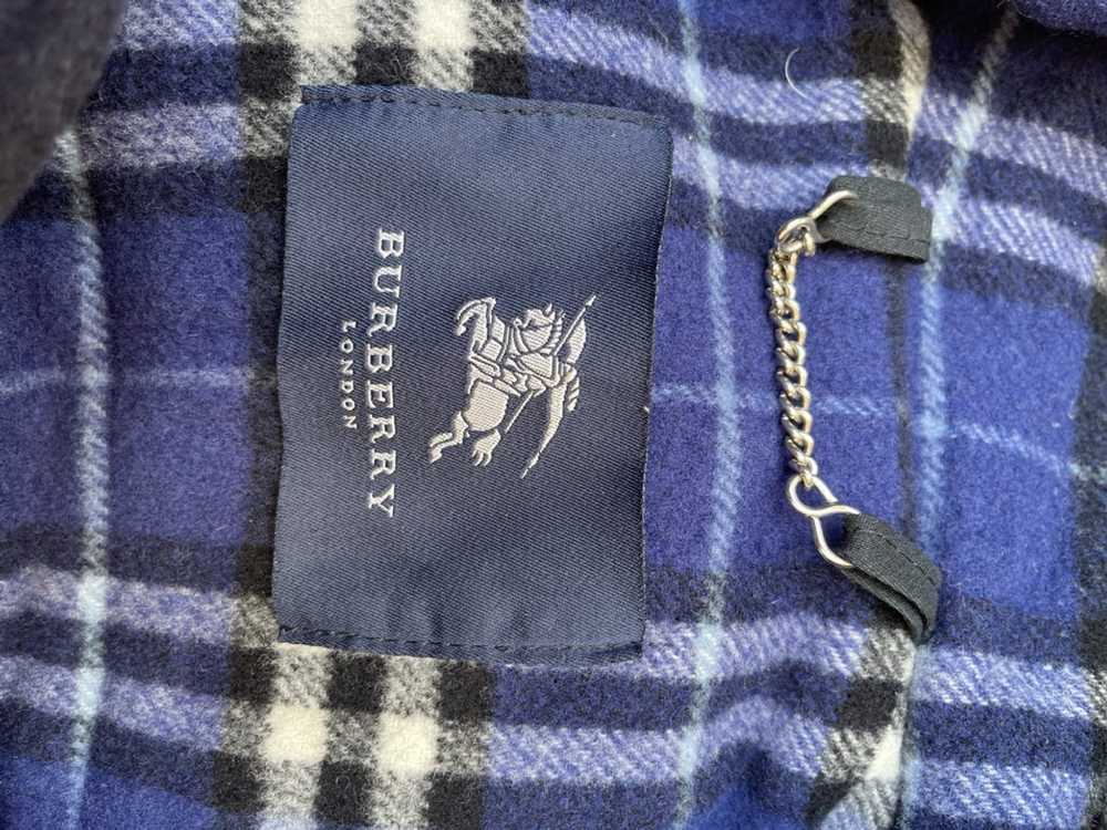 Burberry × Vintage Burberry duffle coat - image 10