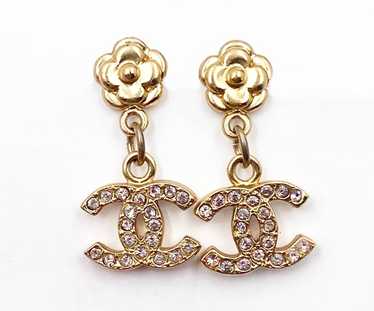 Chanel Gold Quilted 'CC' Round Earrings Q6JAPF17DB094
