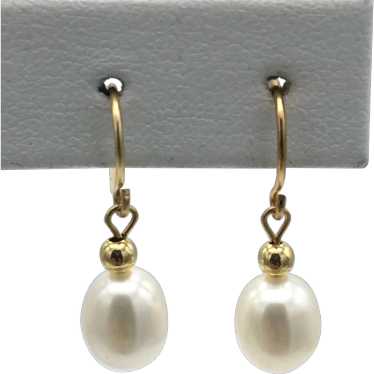 14KY 7.4mm French Wire Pearl Earrings