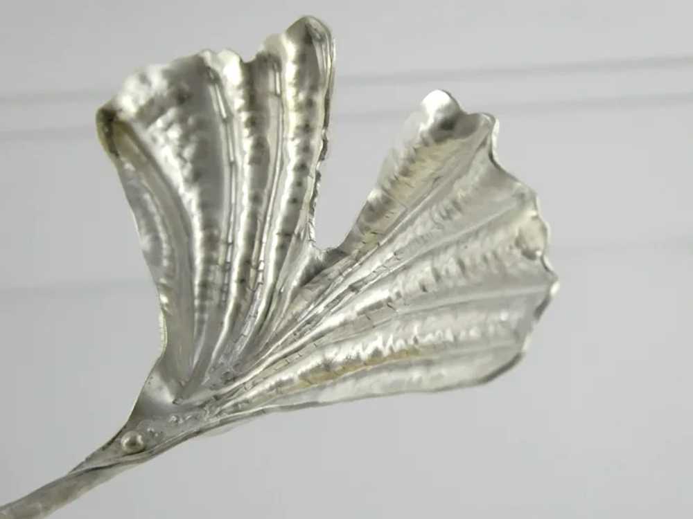 Artisan Handmade Unmarked Sterling Silver Ginkgo … - image 3