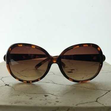 Oleg Cassini Big Round Tortoise Shell Frame Mediu… - image 1