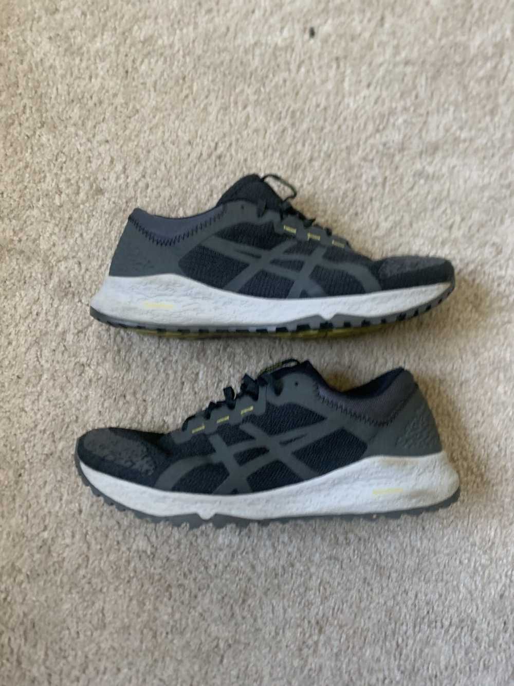 Asics ASICS grey green and white - image 1