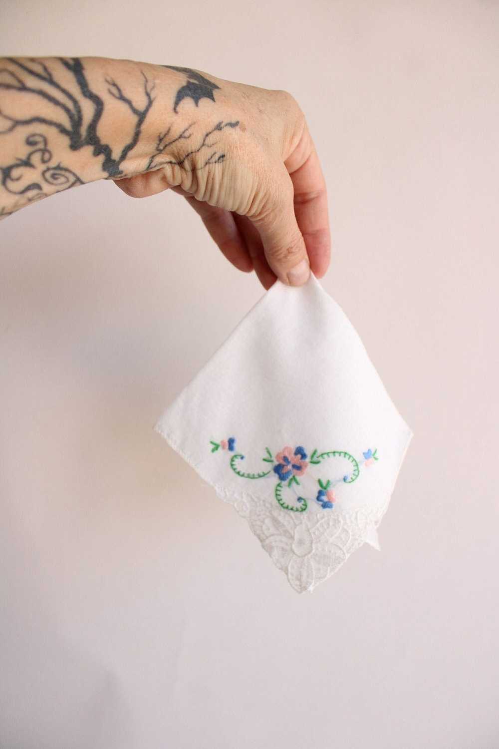 Vintage Vintage 1940s 1950s Handkerchief, White L… - image 1
