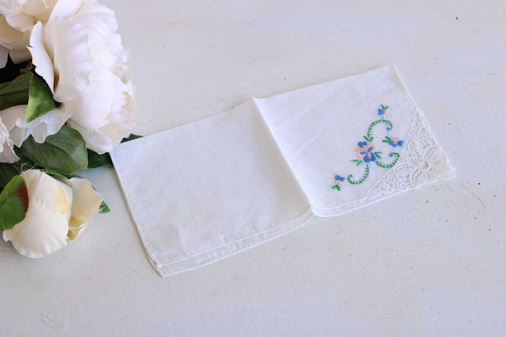 Vintage Vintage 1940s 1950s Handkerchief, White L… - image 8