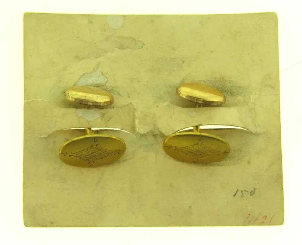 Vintage gold tone Cufflinks with chased design on… - image 5