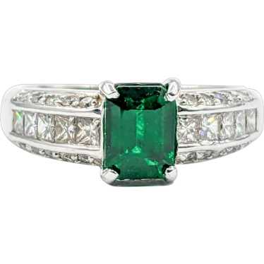 Exquisite 1.13ct Emerald & Diamond Ring