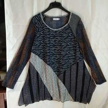 Adore Asymmetric Pattern Block Tunic - image 1