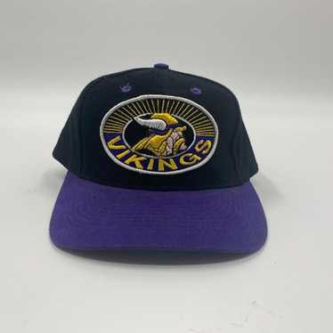 Minnesota Vikings Vintage 90s Annco Snapback Hat - NFL Football Baseball Cap - Black and Purple Color - One Size Fits All 