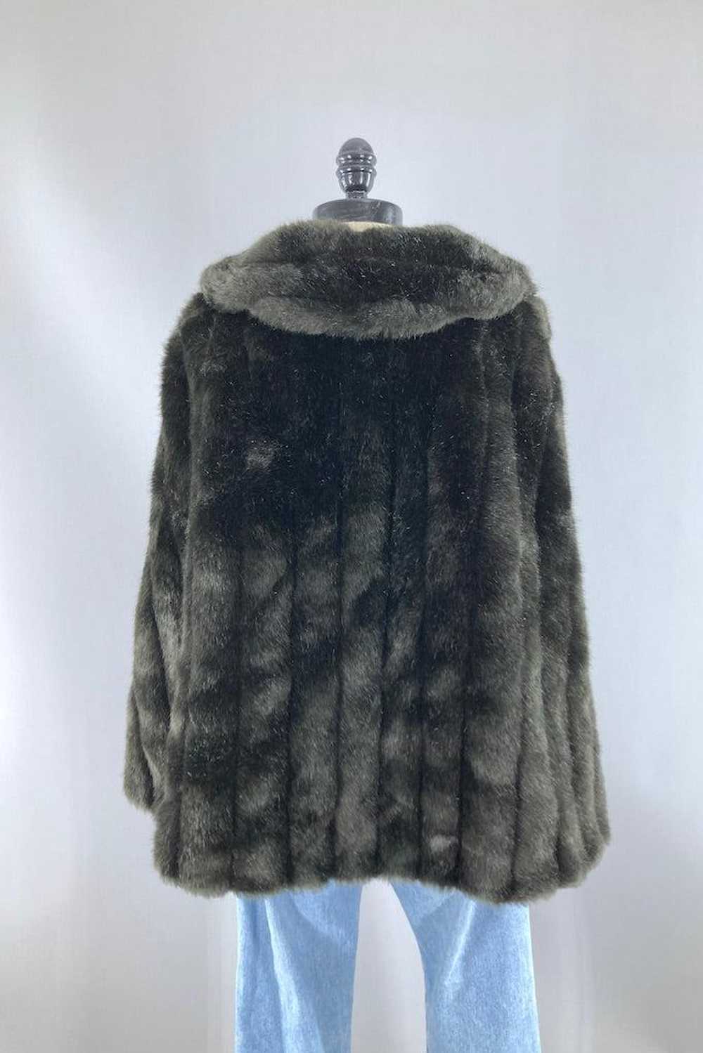 Vintage 1950s Faux Fur Cape - image 5