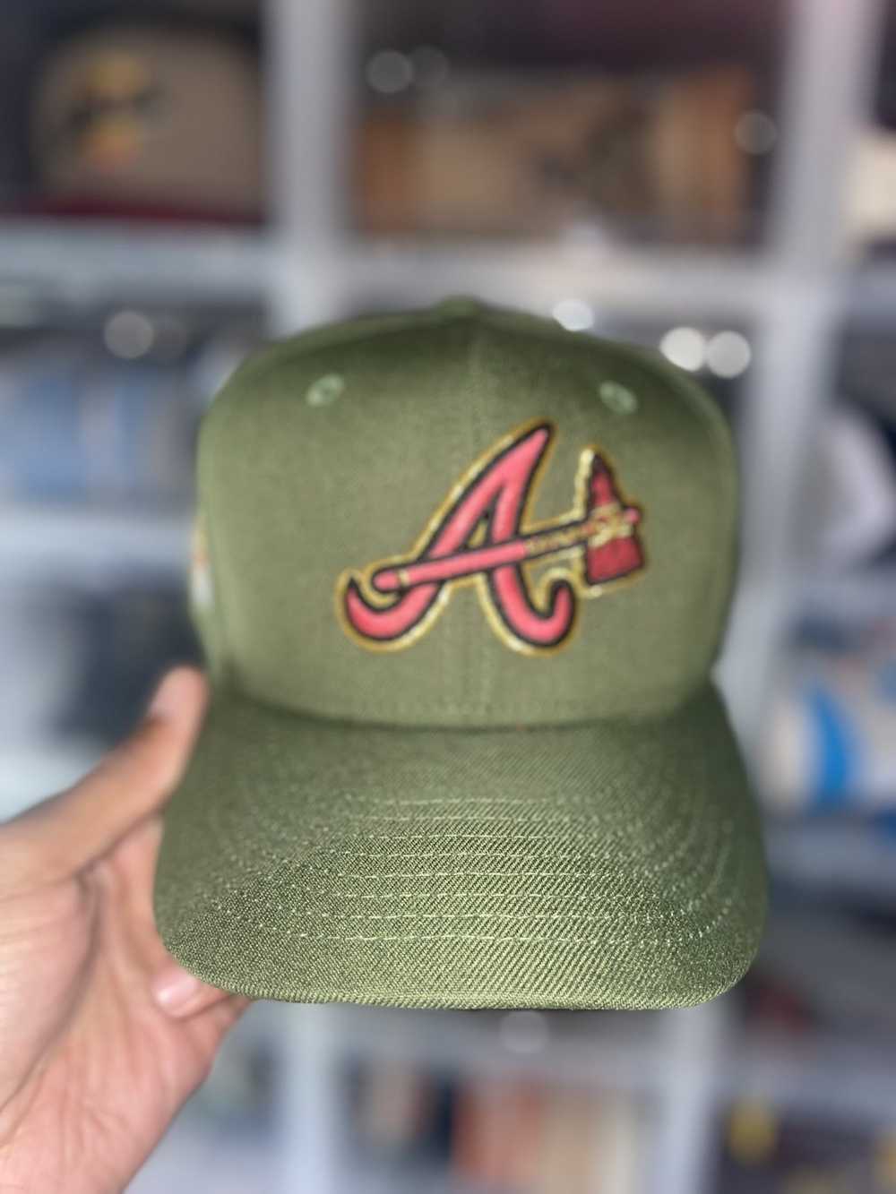New Era Atlanta Braves Logo Select Embroidered Shorts – Long Beach