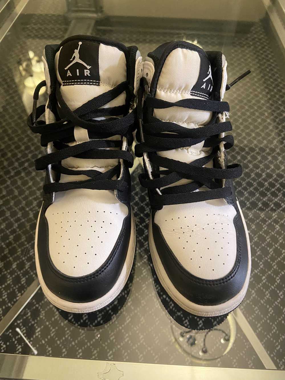 Jordan Brand × Nike Air Jordan Retro 1 Mid - image 4