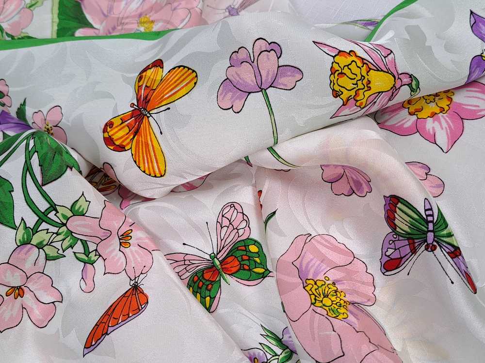 Italian Designers Floral jacquard silk scarf. Mad… - image 12