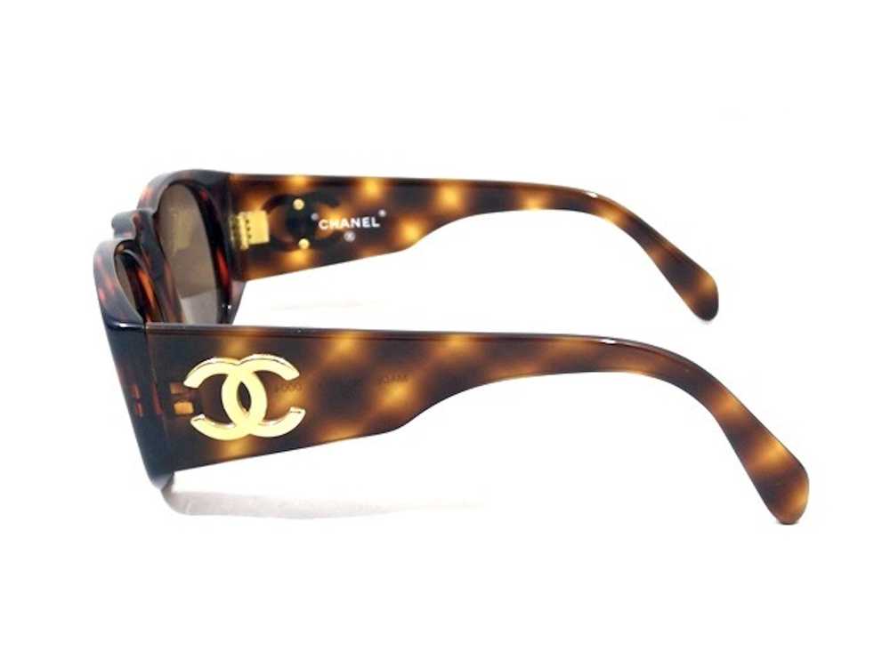 Chanel Vintage Chanel Tortoise Sunglasses - image 2