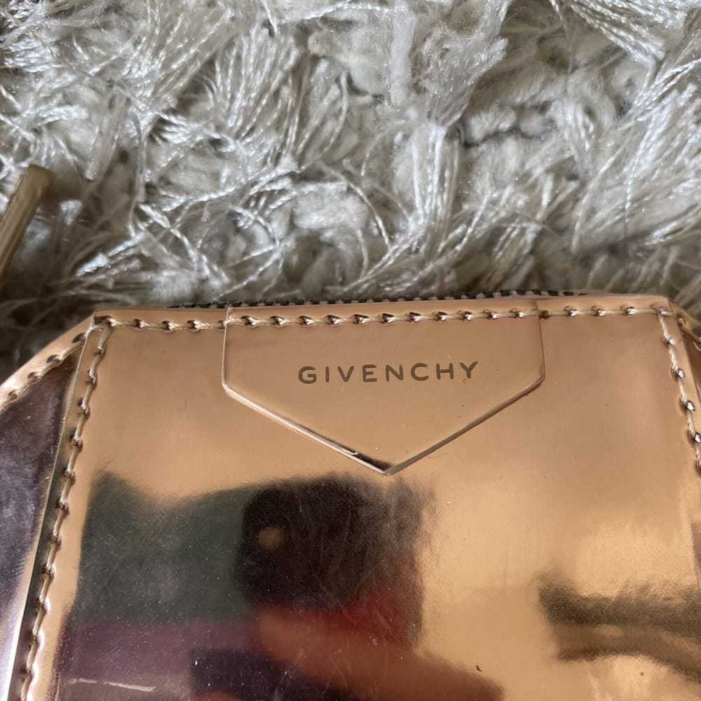 Givenchy Antigona patent leather crossbody bag - image 8
