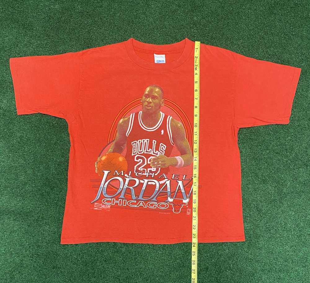 Vintage Chicago Bulls rap tee Size XL for $300 ! Air Jordan 2 Low Off-White  “white varsity red” size 9.5 for $950 !