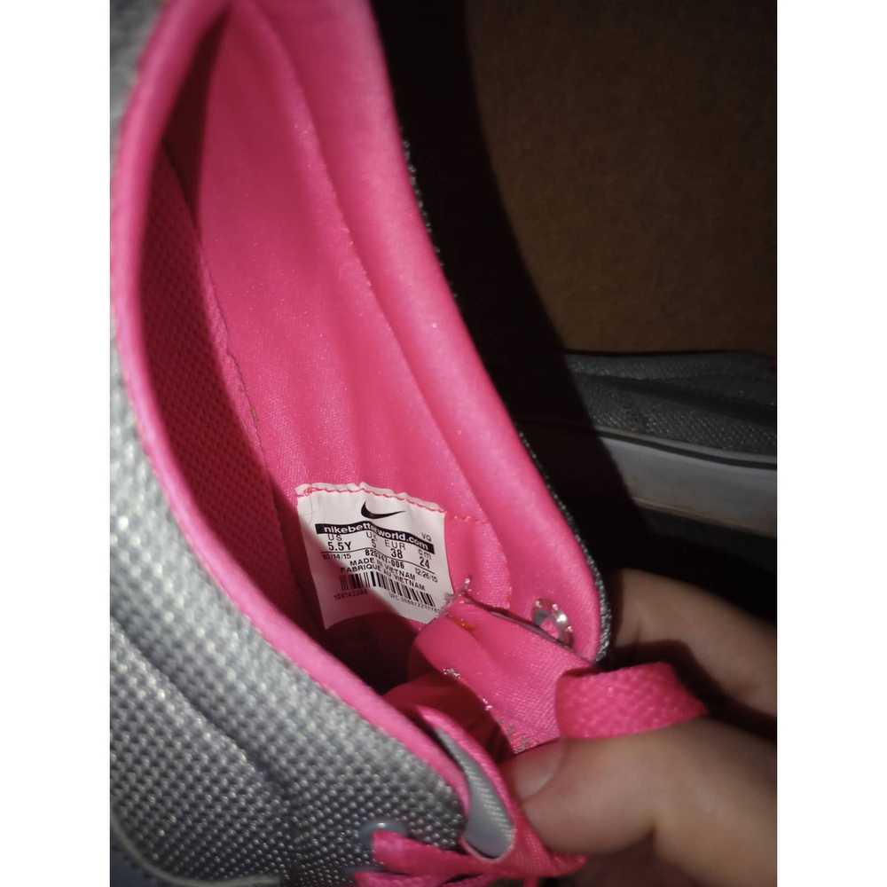 Nike Nike Toki Low Sneakers Gray And Pink Girls S… - image 2