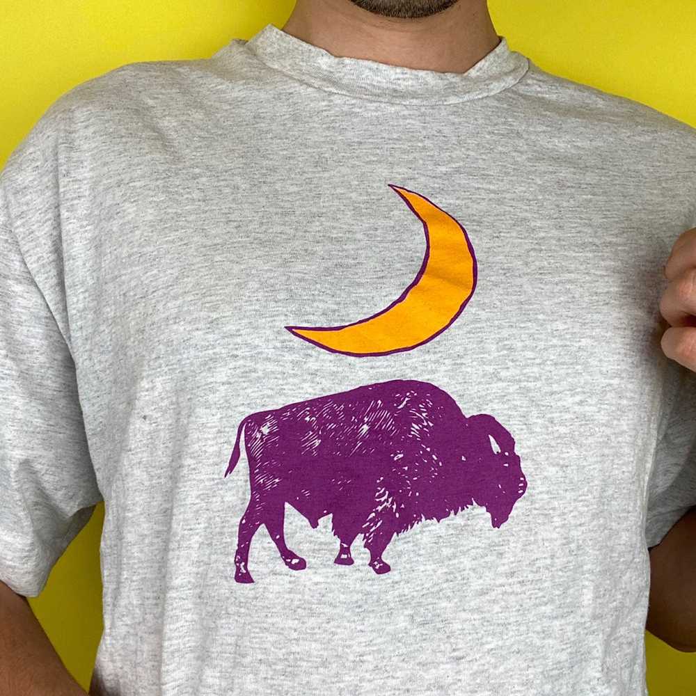 Vintage 1995 Vintage Moon Over Buffalo Play Tee - image 2