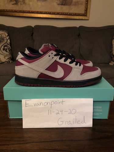 Nike Dunk Low SB True Berry 2019