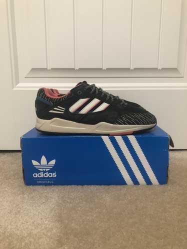 Adidas Tech super